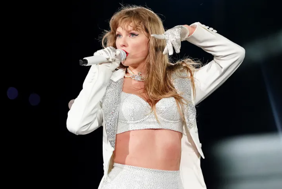 Taylor Swift Beberkan Rencana Pernikahannya dengan Travis Kelce, Janji Undang Semua Orang!
