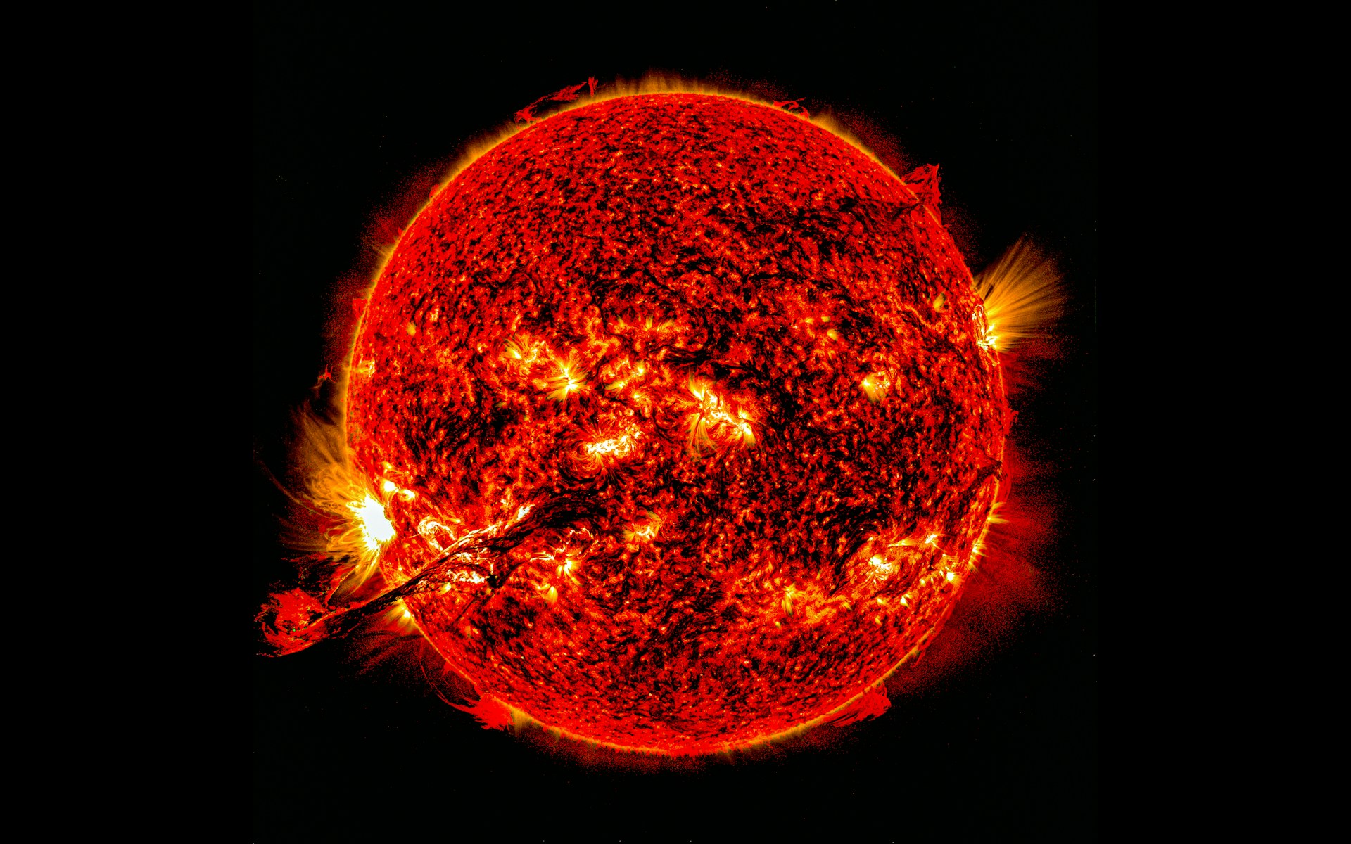 Bukan Air Dingin! Ini Hujan Plasma Panas di Matahari yang Mengerikan dan Picu Cuaca Ekstrem Antariksa