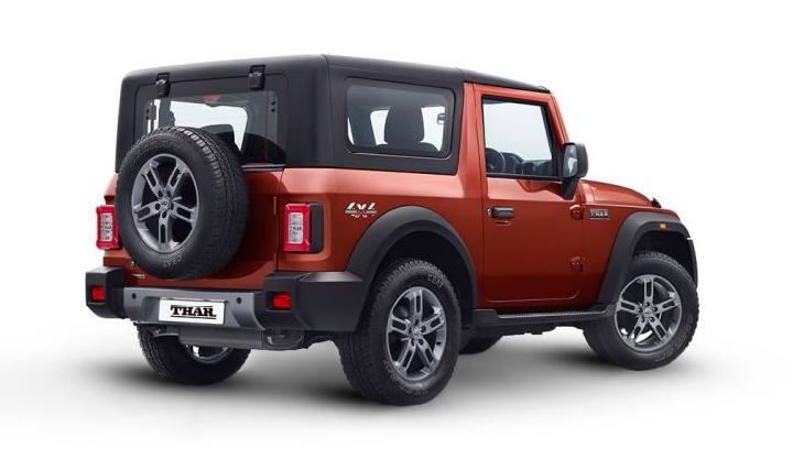 Siap Melawan Suzuki Jimny, Mahindra Thar Resmi Diluncurkan dengan Harga 180 Jutaan!