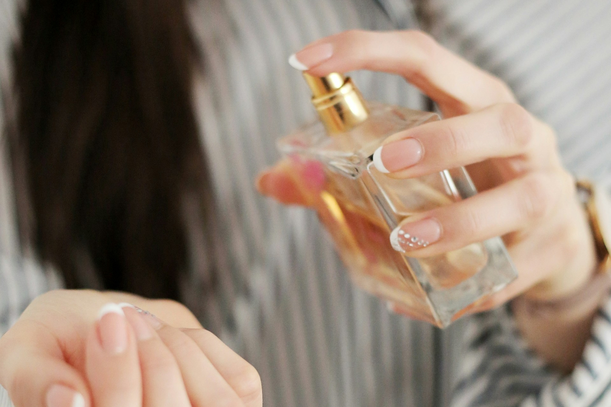5 Parfum Tahan Keringat yang Wanginya 'Sopan' untuk Olahraga, Anti Bau Apek!