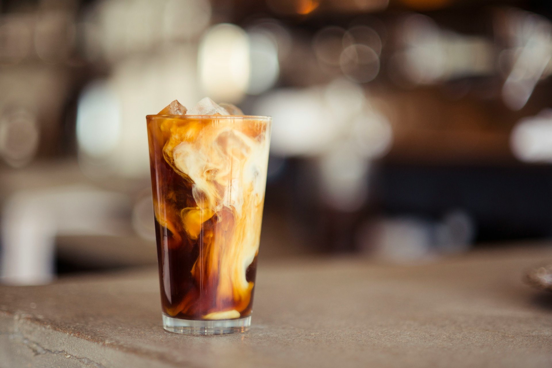 4 Manfaat Tersembunyi Kombinasi Kopi dan Santan, Benarkah Bikin Cepat Langsing?