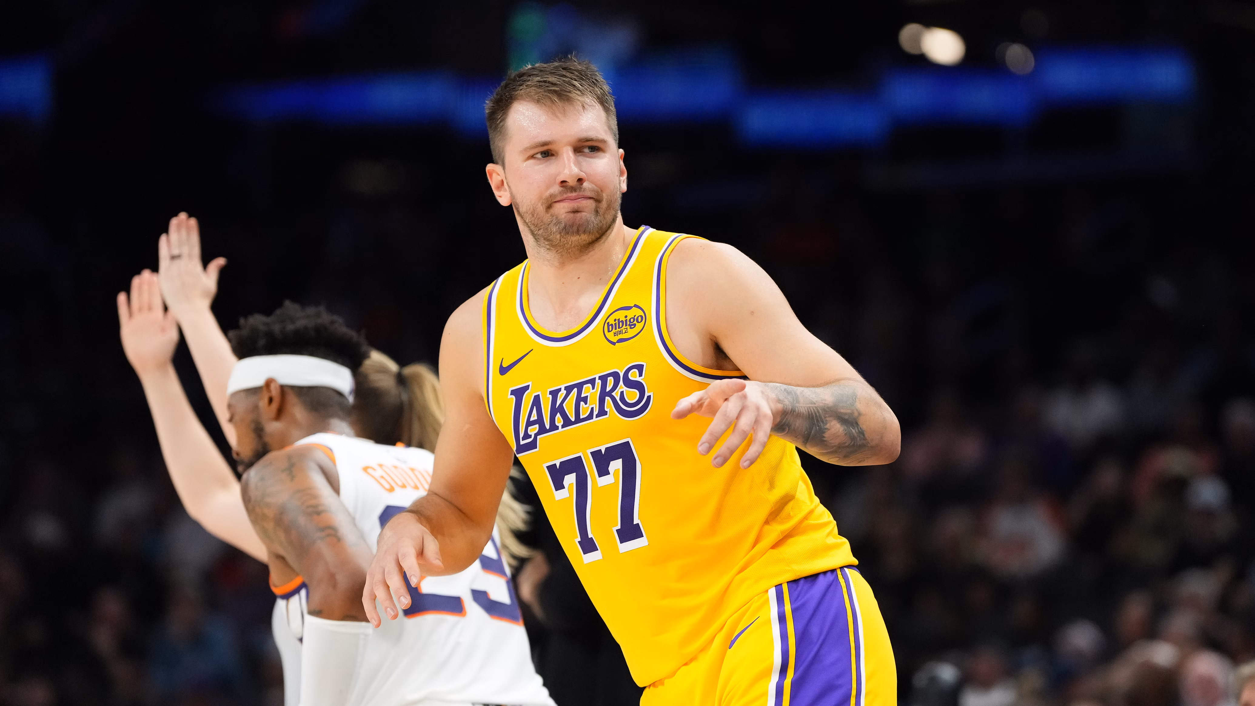 Luka Dončić Langsung Panas! Cetak 25 Poin di Laga Pramusim Perdana Lawan Suns