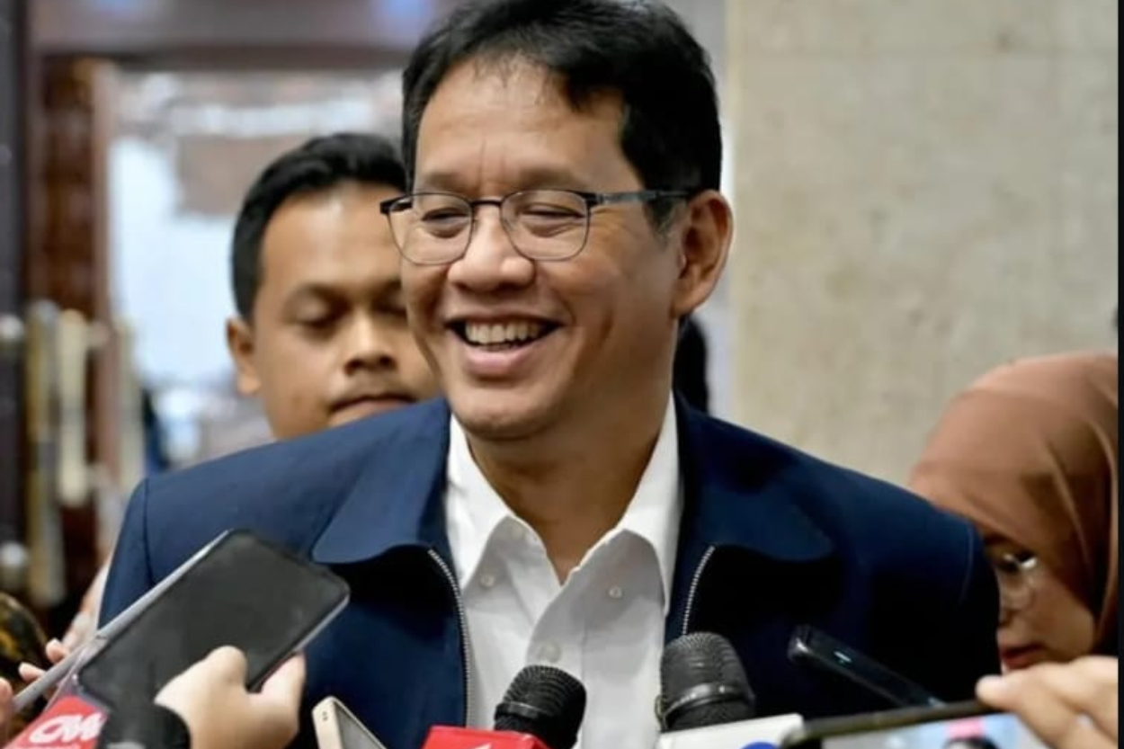 Menkeu Purbaya Murka, Pegawai Bea Cukai Diduga Nongkrong Starbucks Tiap Hari, Ancam Pecat Minggu Depan