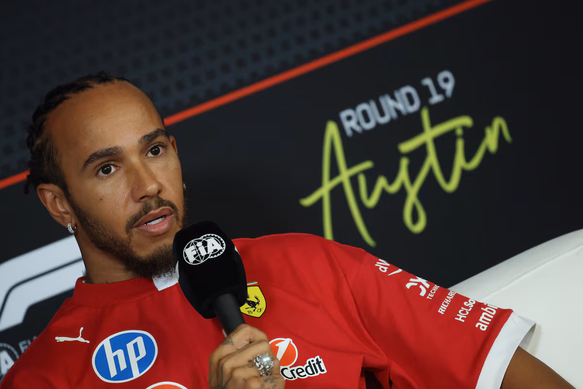 Rumor Mantan Bos Red Bull ke Ferrari, Hamilton: Itu Bukan Ide yang Bagus