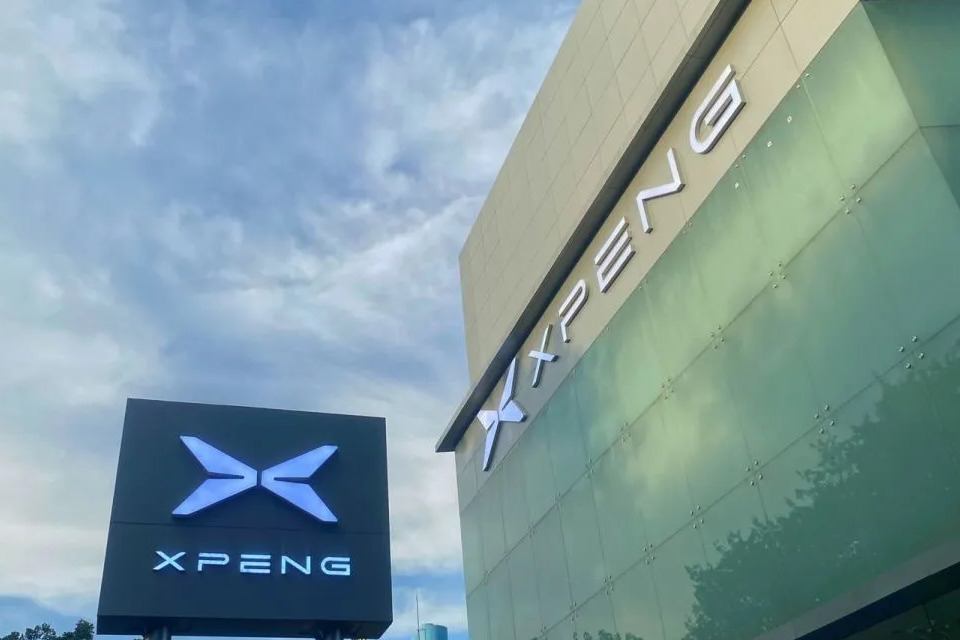 XPeng Resmikan Dealer Flagship di Pondok Indah, Siap Jadi Pusat Mobil Listrik Premium di Indonesia