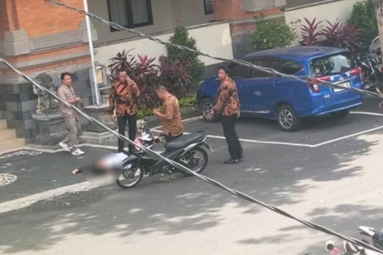 Miris! Mahasiswa Unud Bunuh Diri, Rekan Kampus Malah Ejek dan Jadi Bahan Tertawaan