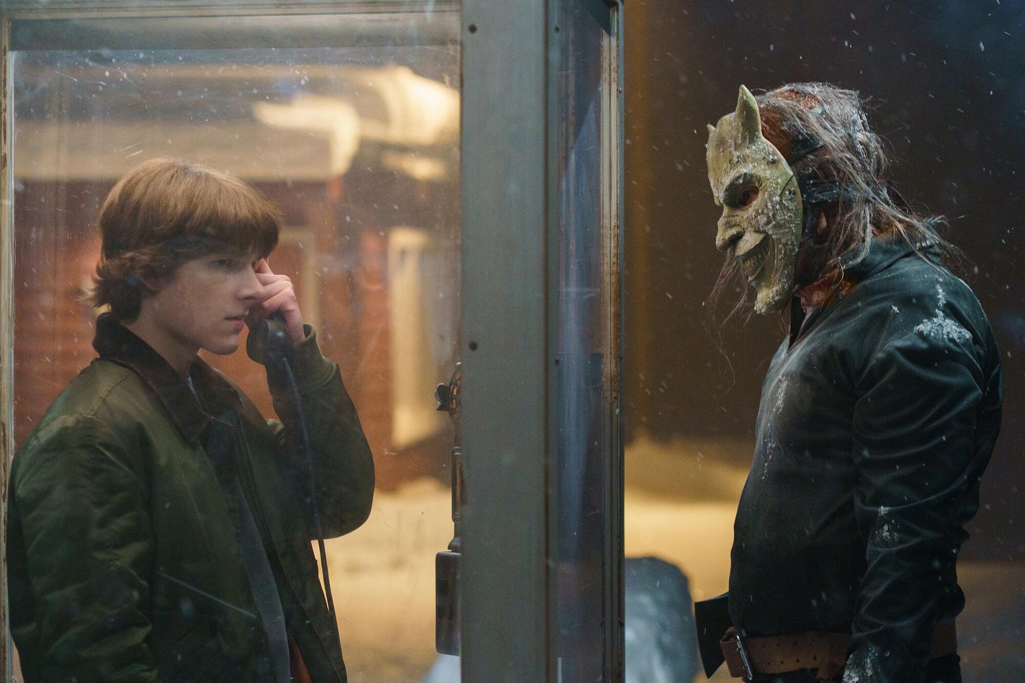 The Black Phone 2 Sabet Box Office! Sekuel Horor Ini Raup Rp43 Miliar di Hari Pertama Tayang