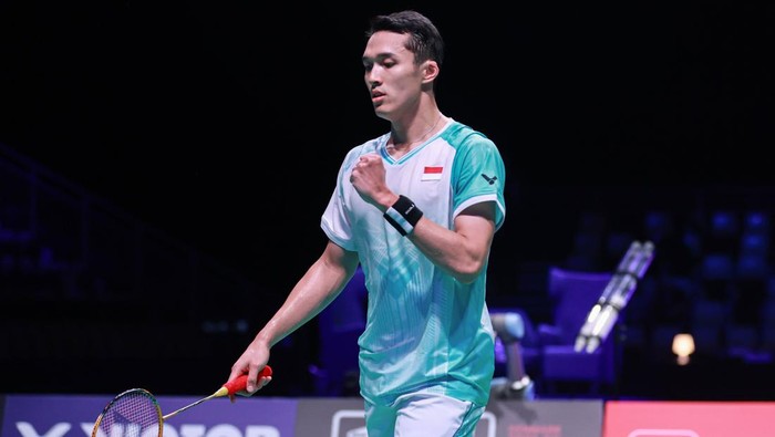 Kalahkan Unggulan Satu Dunia, Jonathan Christie Juara Denmark Open 2025!