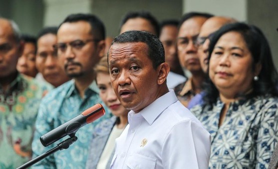 Bahlil Sindir Keras Pihak yang Desak Impor BBM untuk SPBU Swasta: 