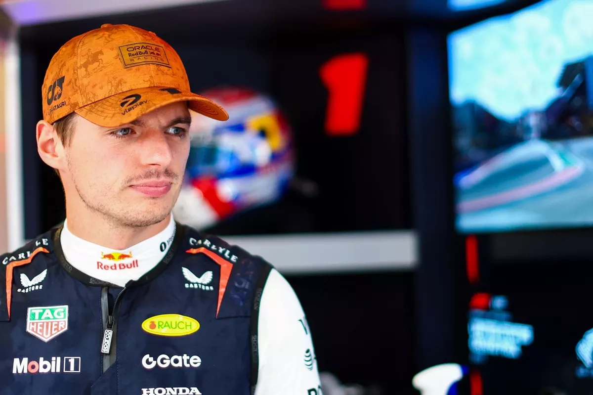 Laman FIA Diretas, Paspor Max Verstappen Bocor!