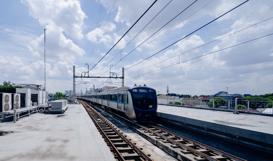 MRT Gratiskan Layanan Khusus Peserta Jakarta Running Festival 2025