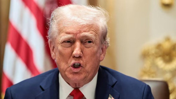 Trump Berencana Lakukan Serangan Darat ke Venezuela, Klaim Targetkan Pengedar Narkoba