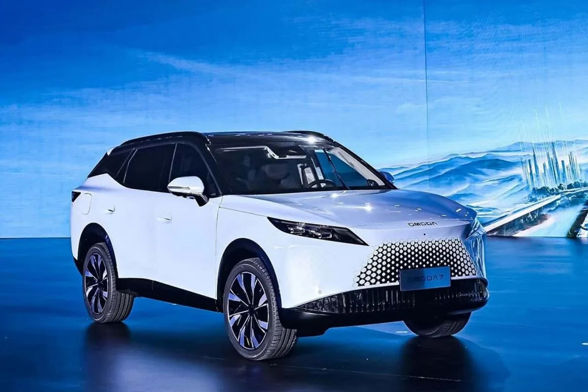 Chery Perkenalkan OMODA O7 dengan Teknologi Parkir Otomatis Terdepan di International User Summit 2025