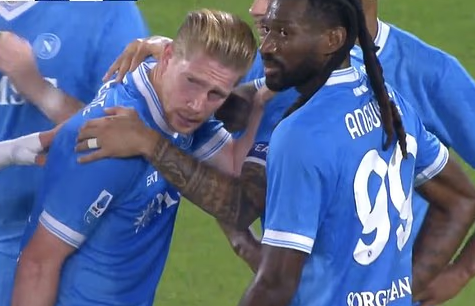 Kevin De Bruyne Cedera Usai Cetak Gol Penalti untuk Napoli, Fans Syok Lihat Wajahnya Hampir Menangis!
