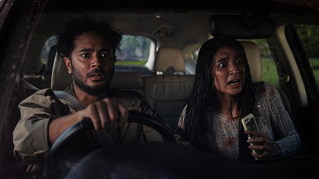Film 'Abadi Nan Jaya' Jadi Sorotan, Gabungkan Teror Zombi dan Budaya Jamu