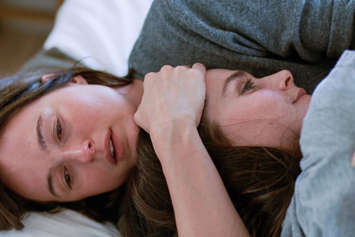 Film Sentimental Value Bikin Penonton Nangis di Bioskop, Ini 7 Fakta yang Bikin Heboh