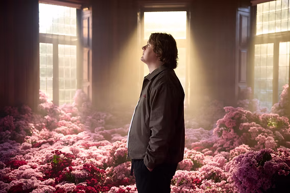 Lewis Capaldi Rilis Lagu Emosional 'Almost', Ungkap Perjuangan untuk Move On