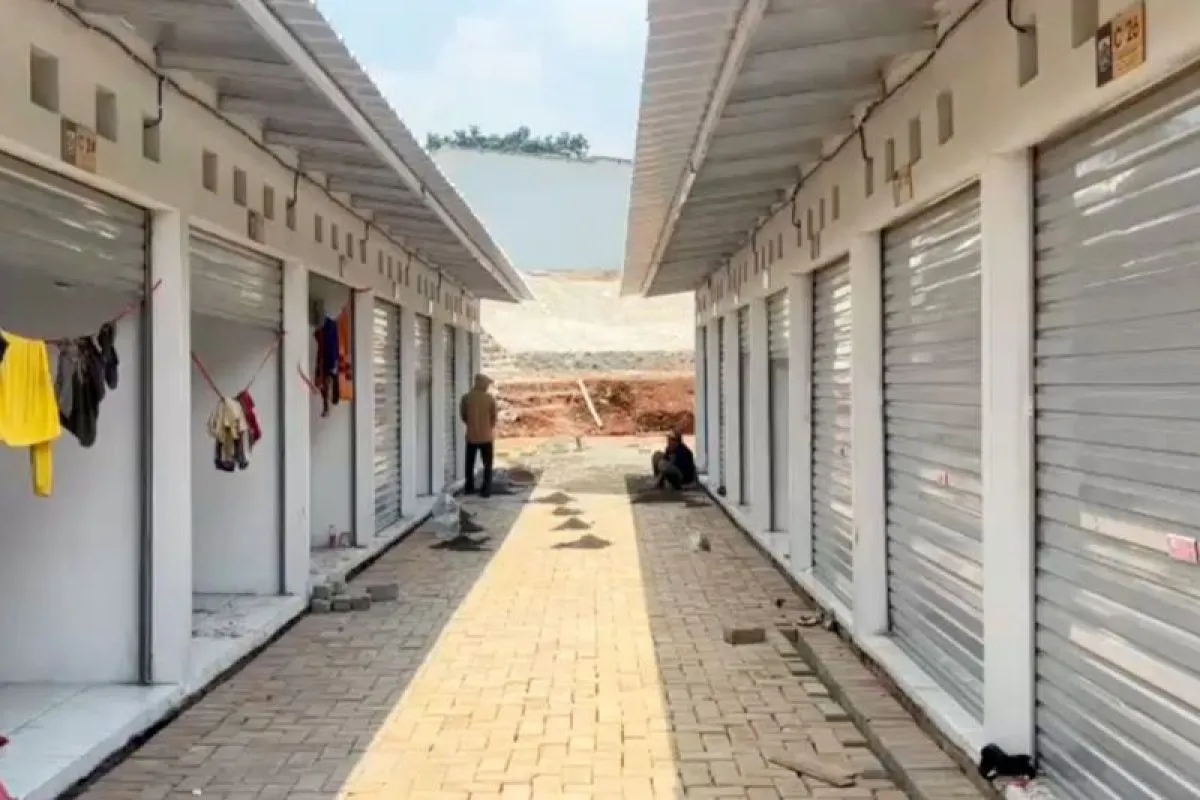 Pedagang Barito Pindah ke Sentra Fauna Lenteng Agung, Sudin Janjikan Bantu Promosi