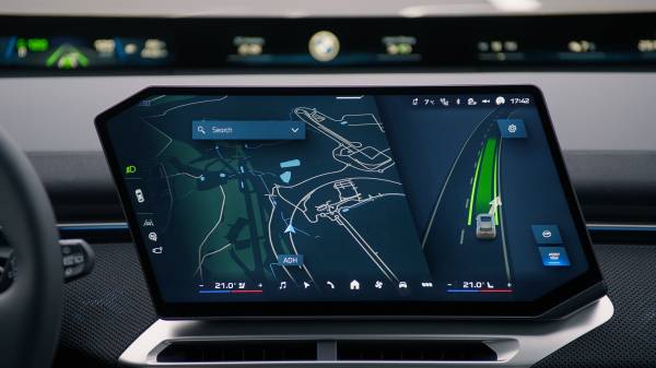 BMW Tawarkan Fitur 'Motorway Assistant' untuk iX3 di Lebih dari 60 Negara