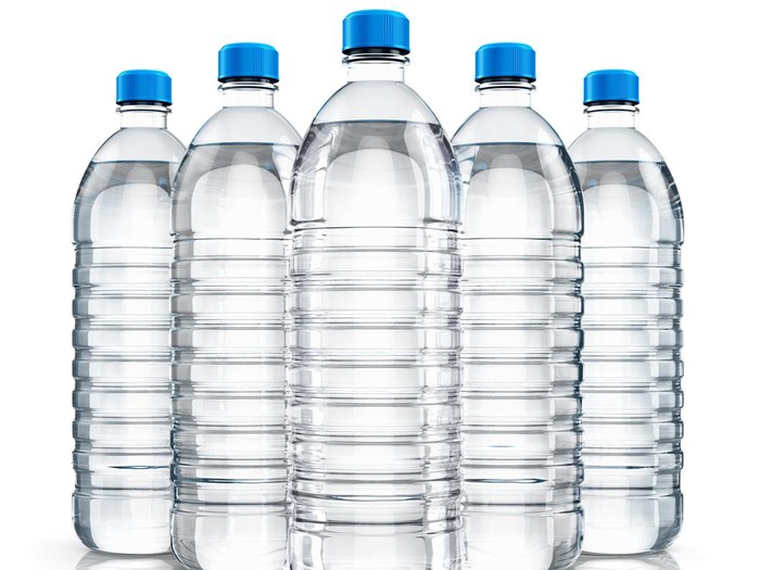 Riset Ungkap Air Mineral Botol Plastik Penuh Partikel Mikro, Risiko Kesehatan Mengintai Konsumen