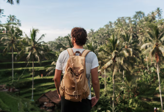 Solo Traveling Jadi Tren: Tips Jalan-jalan Sendirian yang Aman dan Seru untuk Pemula