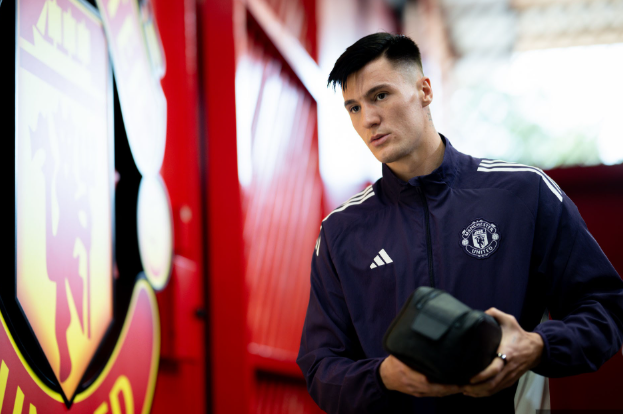 Benjamin Sesko Cedera, Manchester United Bidik Serhou Guirassy dari Dortmund?