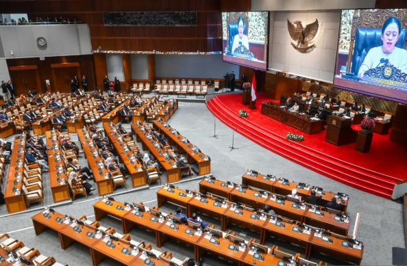 RUU KUHAP Resmi Disahkan DPR Hari Ini, Aturan Baru Soal Hak Tersangka Jadi Sorotan!