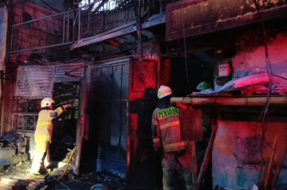 Rumah dan Usaha Fotokopi Terbakar di Cengkareng, Penghuni Sempat Tertidur