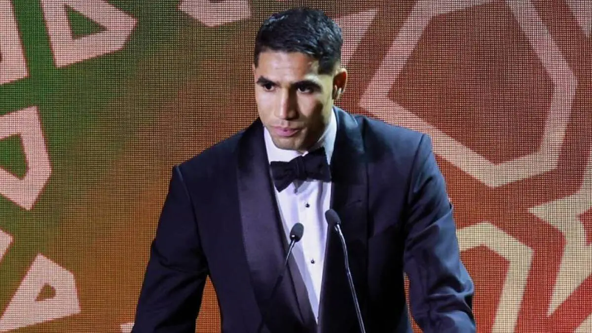 Hakimi Dinobatkan Jadi Pemain Bola Terbaik Afrika Tahun Ini
