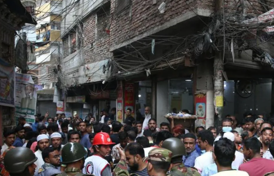 Gempa Dahsyat Guncang Dhaka Tewaskan 10 Orang, Ratusan Luka-luka