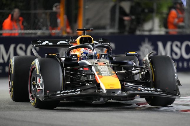 Verstappen On Fire: Red Bull Bangkit, Gelar Dunia 2025 Kini di Depan Mata
