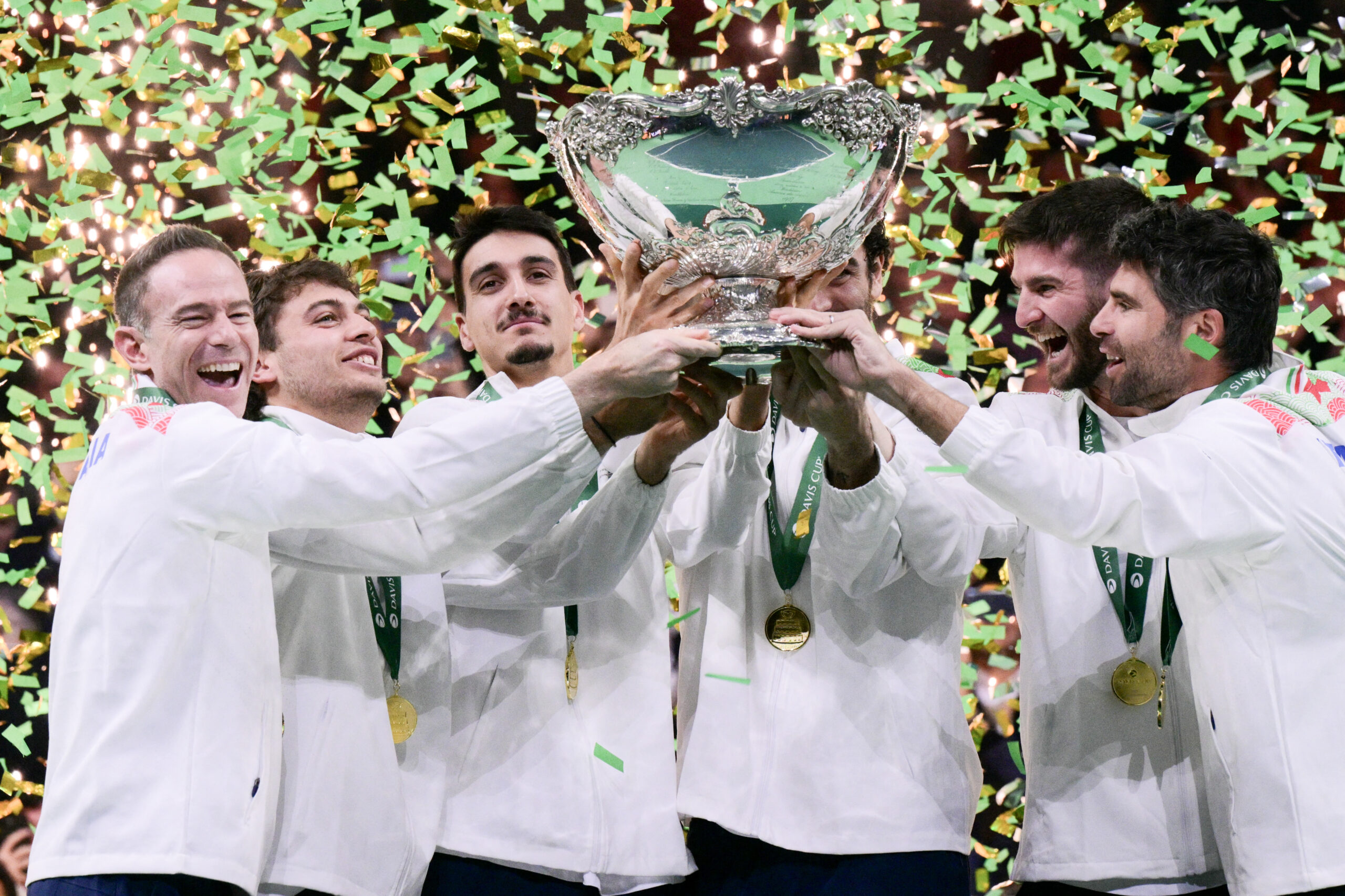 Tanpa Jannik Sinner, Italia Juara Piala Davis setelah Taklukkan Spanyol