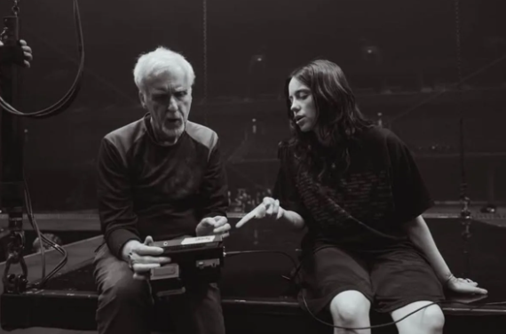Billie Eilish Rilis Film Konser 3D, Gandeng James Cameron Buat Proyek Gila Ini