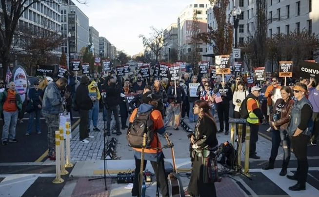 Demo Trump di Depan Gedung Putih Memanas! Massa Teriak Desak Presiden Dicopot