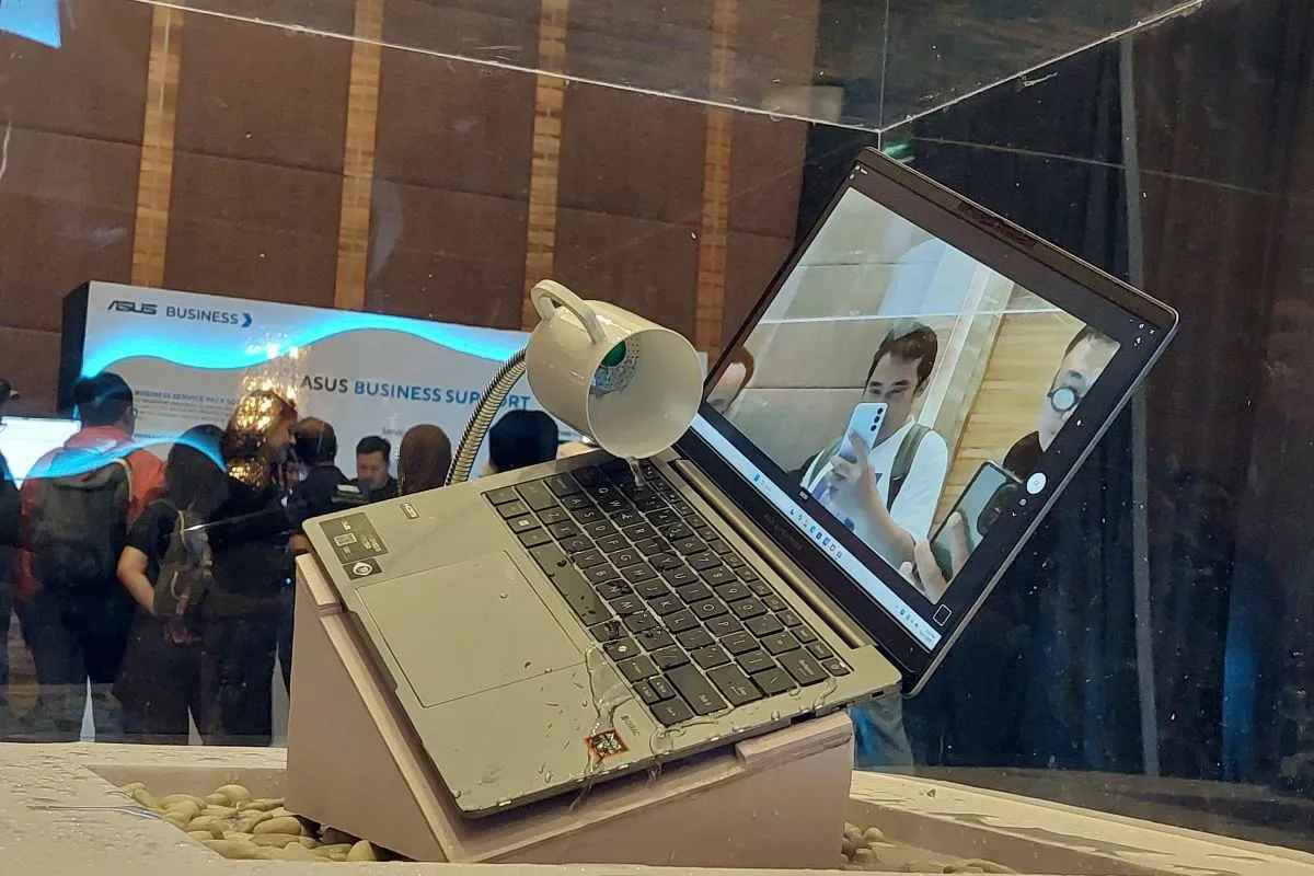 ASUS Luncurkan ExpertBook PM3: Laptop Tipis Ber-OTAK AI, Baterai Awet Seharian!