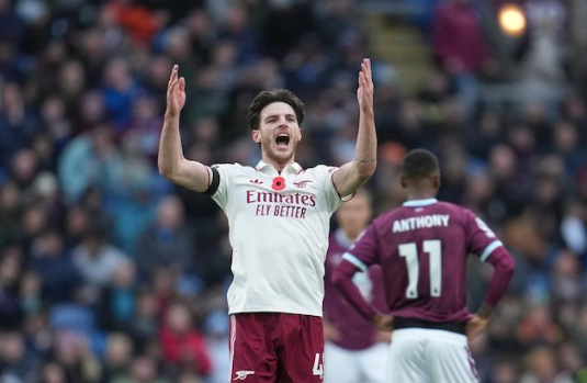 Arsenal Punya Pemain Spesial! Mikel Arteta Puji Declan Rice Setinggi Langit: Belum Best Version-nya Tapi Sudah Melebihi Ekspektasi!