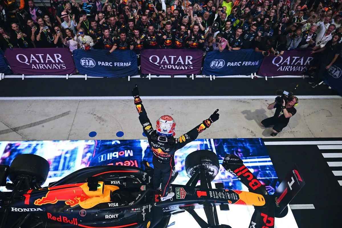 Duel Panas di Qatar Max Verstappen Hidupkan Lagi Perburuan Gelar F1 2025 Tinggal Selisih 12 Poin!