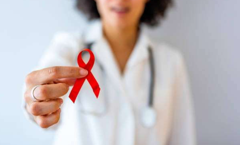 Mitos Tentang HIV/AIDS yang Wajib Dibasmi, Penularan Gak Semudah yang Kamu Kira!