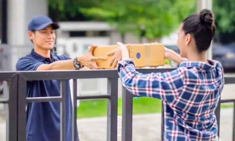 Siap-siap Harbolnas! 3 Taktik Pengiriman Cerdas Antisipasi Lonjakan 12.12, Perusahaan Logistik Sudah Pasang Sistem Robot Super Cepat!