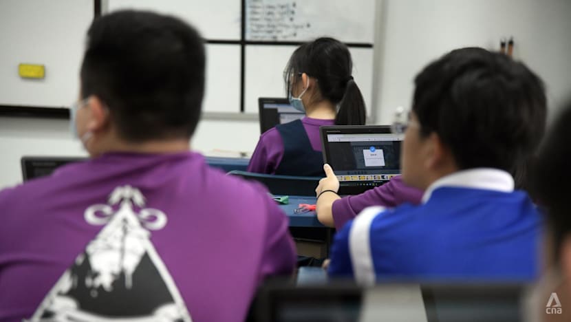 Singapura Bakal Perketat Penggunaan Ponsel di Sekolah