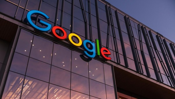 Google Bikin Kejutan! AI Search Berubah Total Pengguna Kini Bisa Ngobrol Langsung Tanpa Pindah Tab