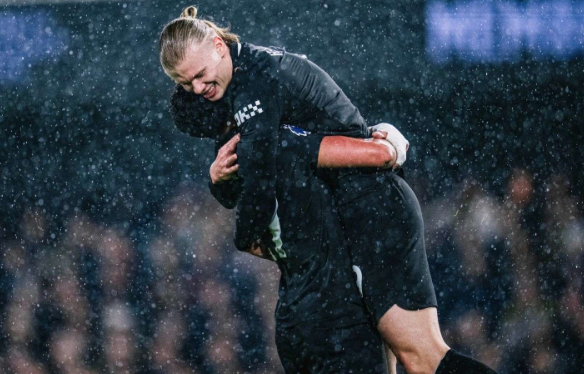 Hujan 9 Gol di Craven Cottage, Manchester City Menang Dramatis 5-4 Lawan Fulham, Sempat Unggul Jauh Tapi Hampir Kena Comeback!
