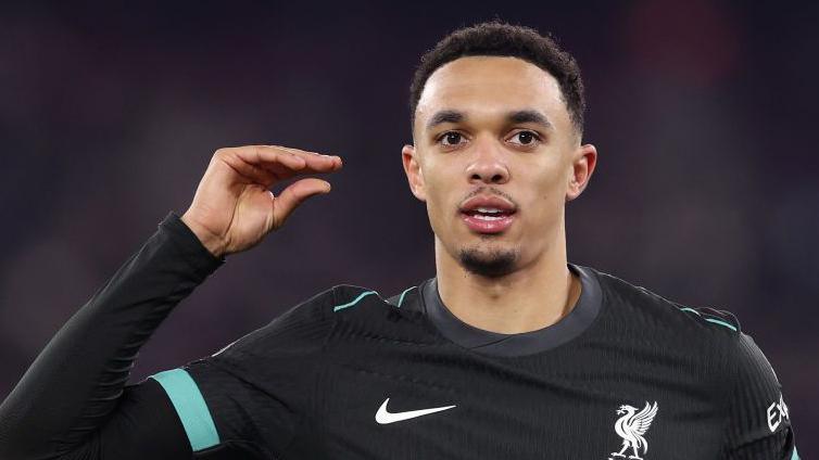 Waduh! Real Madrid Kehilangan Trent, Ancaman pada Bek Kanan Makin Nyata