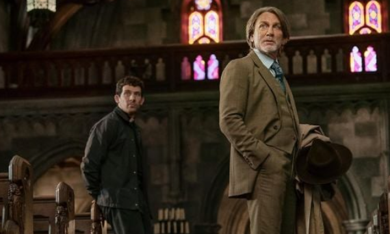 Film Wake Up Dead Man Resmi Tayang di Netflix Sebagai Misteri Knives Out Paling Berbahaya, Daniel Craig Selidiki Kematian di Gereja dengan Nuansa Lebih Gelap!