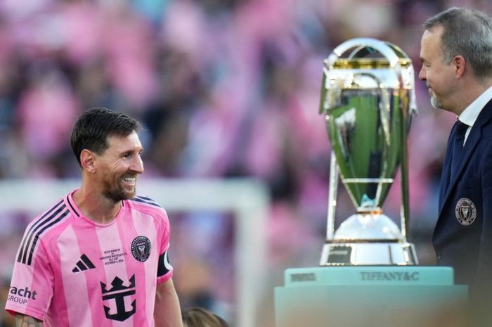 Ribuan Fans Ngamuk! Tur GOAT di India Berujung Rusuh yang Sebabkan Messi Cuma Muncul 20 Menit