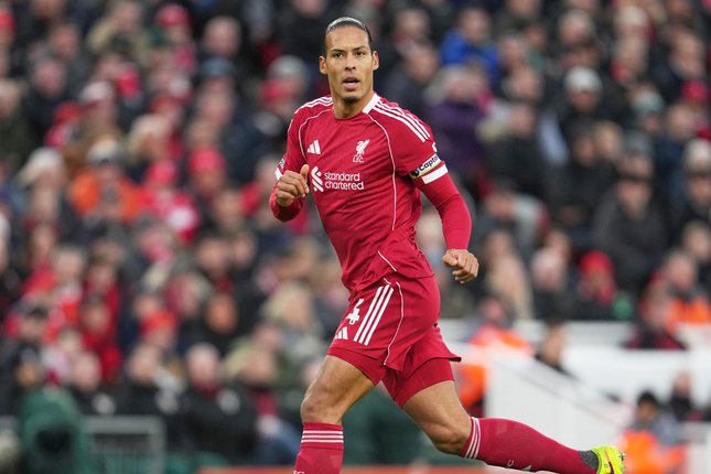 Salah Kembali ke Anfield, Van Dijk Tegaskan Perannya Masih Krusial di Liverpool