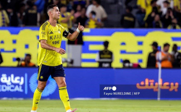Cristiano Ronaldo Beli Saham Al-Nassr!