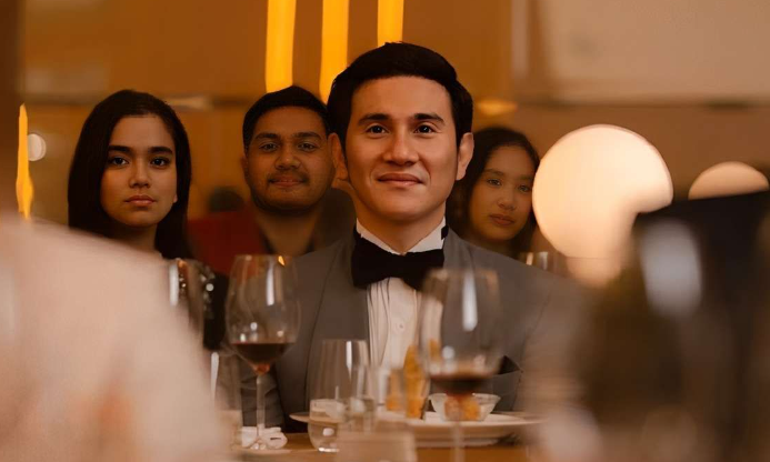 Aktor Vino G Bastian Rilis Lupa Daratan di Netflix, Intip Profil, Karier, dan Kisah Hidup Sang Pemenang Piala Citra yang Tak Pernah Absen Jadi Bintang Utama!