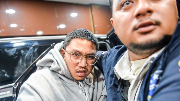 Resbob Dipecat Tidak Hormat dari GMNI Usai Hina Suku Sunda