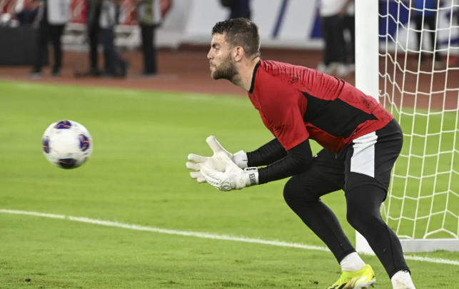Maarten Paes Buka Suara, Kiper Timnas Indonesia Ini Bantah Rumor Hengkang Dari FC Dallas Ke Persib Bandung!